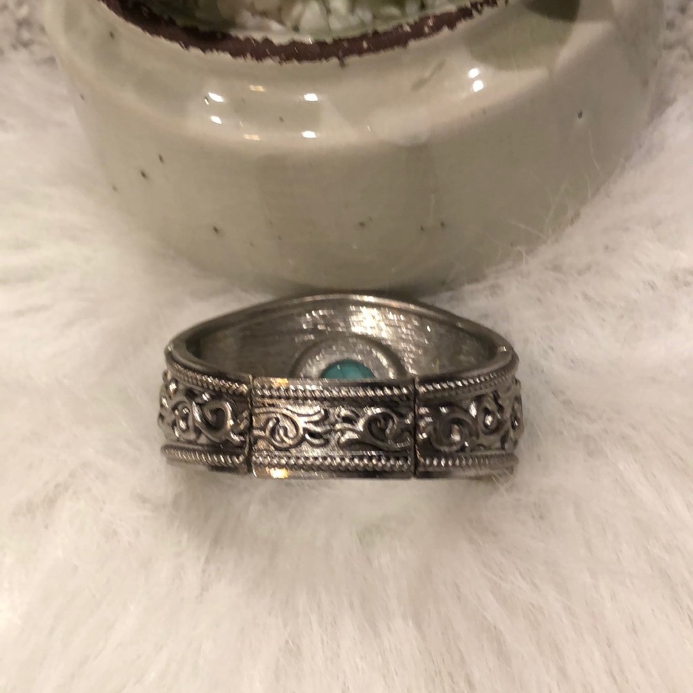 Silver and Turquoise Bracelet - Picture 5 of 8